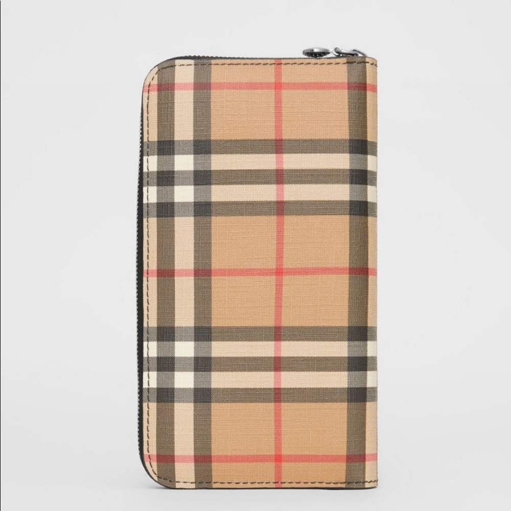 NWT Burberry Vintage Check & Leather Ziparound Wallet